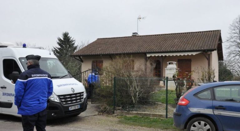 Son bébé de 4 mois meurt après avoir été laissé deux semaines avec sa couche